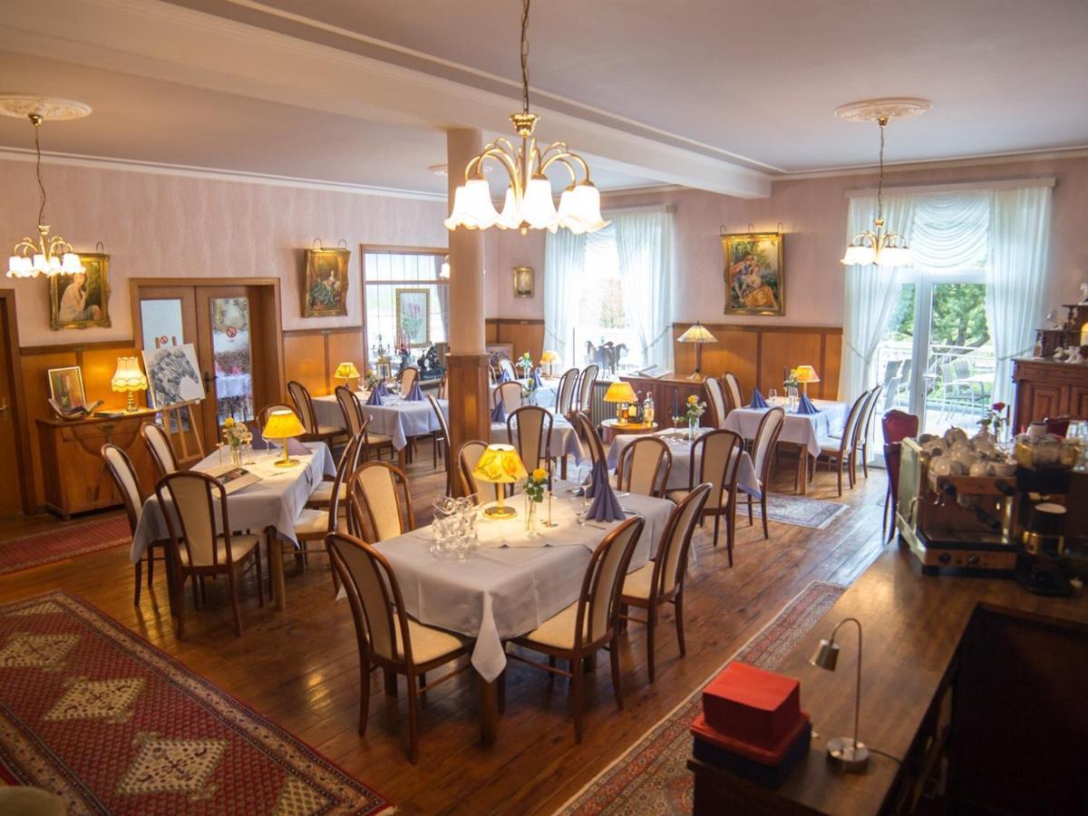 Hotel Zur Post - Burg An Der Mosel Luaran gambar