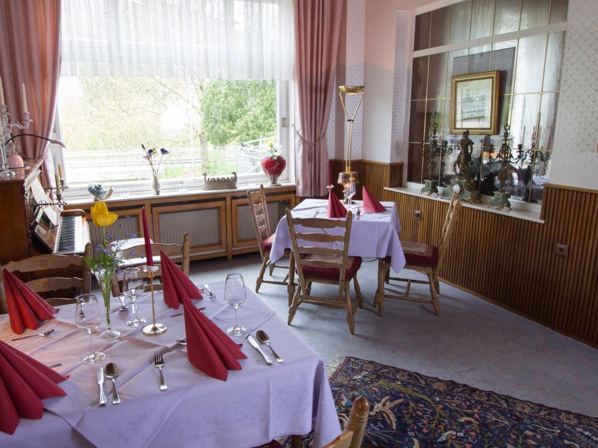 Hotel Zur Post - Burg An Der Mosel Luaran gambar